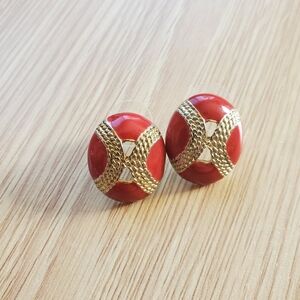 Vintage gold tone red oval statement‎ earrings